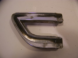 1964 Chrysler 300 Rh Quarter Panel End Trim #2463132 - $35.98