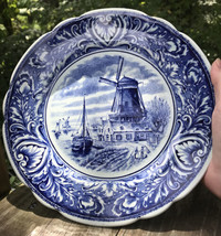 Vtg Royal Sphinx Delft Boats Windmill Plate 9 7/8&quot; Holland Wall Decor Blue White - £37.14 GBP