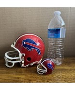 Buffalo Bills NFL Riddell 3 5/8 Red Football Helmet &amp; Miniature 2” Vinta... - $1,710.17 MXN