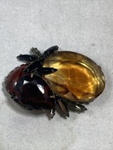 Vtg Signed Hattie Carnegie Glass Cabochon Brooch Pin For Parts Or Repair Only - £55.34 GBP