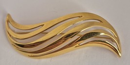 VTG 90&#39;s Monet Goldtone Swoop Feather Brooch 3&quot; - $231.50 MXN