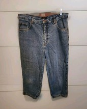 Vintage Bill Blass Capri Jeans Wash 36 x 22 Classic Style - $8.76