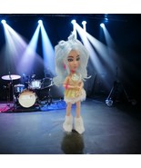 #SNAPSTAR Echo Fashion Doll Yulu With Accessories  - $18.94 CAD