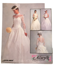 McCall&#39;s Alicyn Exclusives Bridal Gowns, Sweetheart Neckline, 3 Sleeve Options,  - £7.87 GBP