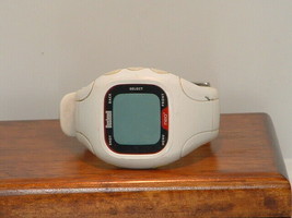Pre-Owned Bushnell Neo Plus Golf GPS Rangefinder Watch (For Parts) - $39.60