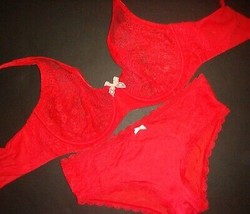 NWT Victoria&#39;s Secret 34DD unlined BRA SET s panty RED lace ivory bows BODY by - £54.11 GBP