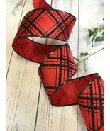 Roll of Wired Ribbon for Holiday Christmas 25&#39; by 3&quot; Red background Blac... - $276.62 MXN