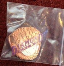 Vtg MLB Phoenix Arizona 1999 Diamondbacks Glove Lapel Pin - £15.63 GBP
