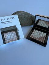 Bobbi Brown Highlighting Powder PINK GLOW - Size 0.14 Oz. / 4 g - New In... - $338.59 MXN