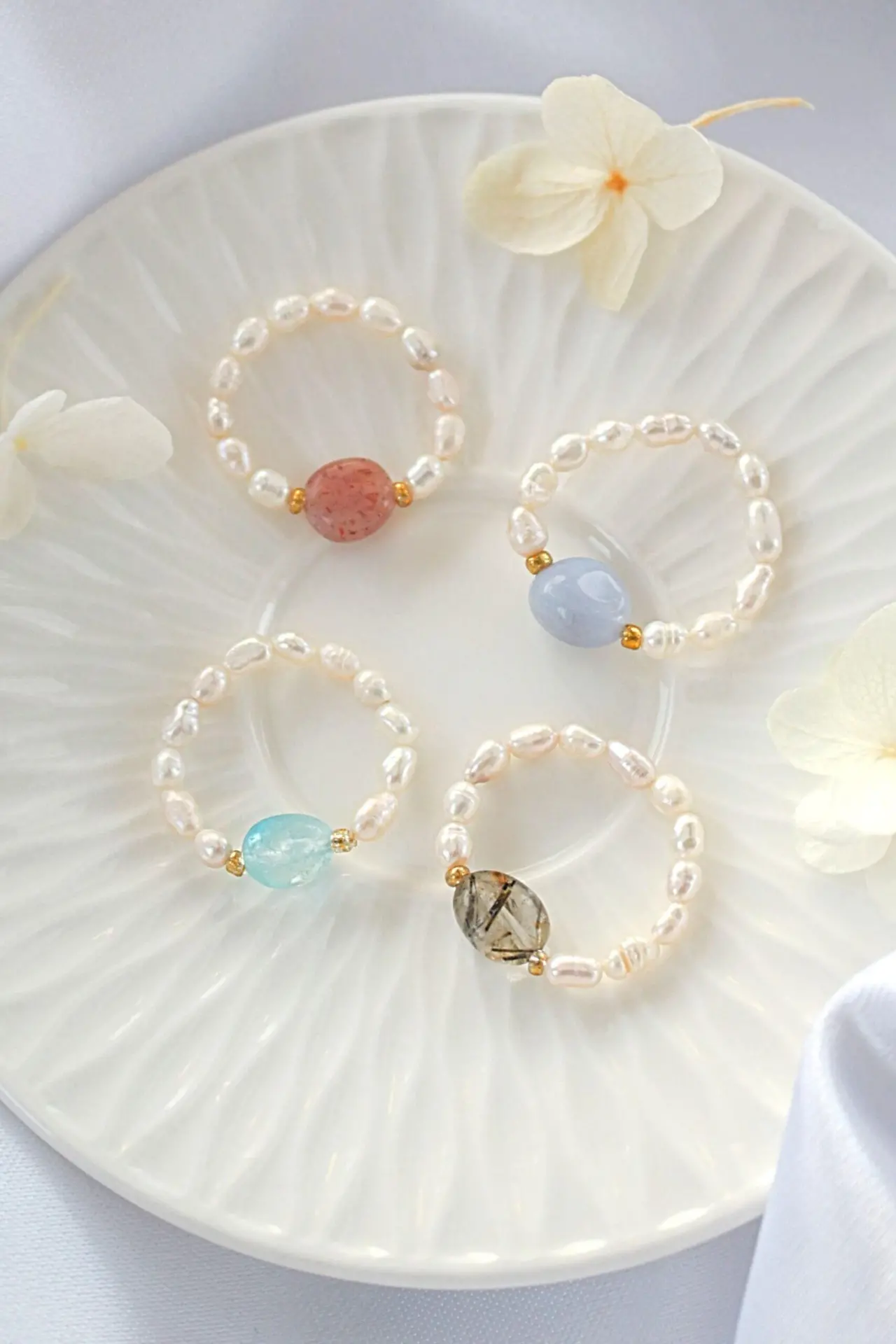 Elastic Rings with Natural Crystals &amp; Freshwater Pearls - Aesthetic &amp; He - $59.09 CAD