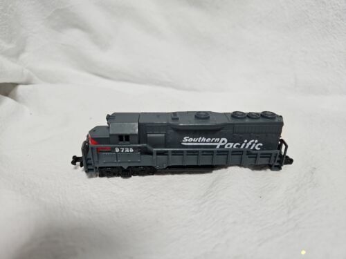 Southern Pacific Locomotive Train No 418 High Speed #9725 - $9.90