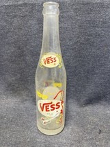 OLD VESS SODA BEVERAGE BOTTLE - VERY RARE 3 COLOR ACL LABEL - 10 OZ  - £12.45 GBP