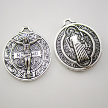 50pcs of Round Saint Benedict Jubilee Medal - £22.40 GBP
