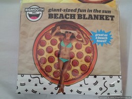 Giant-Sized Fun in the Sun Pizza Beach Blanket-Bigmouth Inc.- NEW - £19.74 GBP