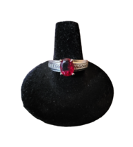 Silvertone Red Oval Gem Ring Fashion Costume Jewelry Size 9 - £7.98 GBP