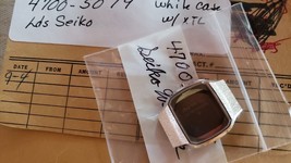 Vintage 70&#39;s 80&#39;s Seiko Ladies Watch Case &amp; Crystal Silver White XTL # 4700-5079 - £23.90 GBP