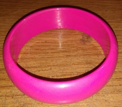 Avon Vintage Pink Bangle Bracelet 1/2 inch - £3.90 GBP