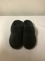 Women’s Isotoner Slippers/House Shoes Size-8.5-9 - £35.97 GBP