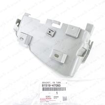 Genuine OEM Toyota 11-15 Prius Right Front Turn Signal Lamp Bracket 8151... - $40.84