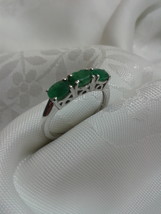 Beautiful Sterling Silver Ring With Emerald Green Stones - $995.50 MXN