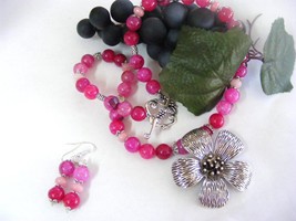 Sale!! Dragon Veins Rose Agate  And Rose Ruby Beaded Necklace &amp; Earrings - £15.61 GBP