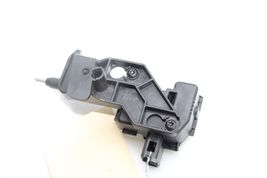 05-11 MERCEDES-BENZ SLK300 FUEL DOOR ACTUATOR Q4670 image 8