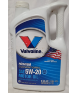 Valvoline Premium Conventional SAE 5W-20 Motor Oil 5 Quarts 779310 - $684.06 MXN