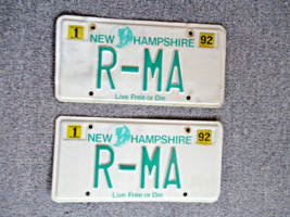 New Hampshire license plates lot of 2  R-MA Live Free or Die  Old Man  Mountain - £17.69 GBP