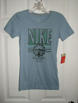 Bnwts Nike Slim Fit Short Sleeve Top Shirt Small Women&#39;s Graphic Print Blue - £13.42 GBP