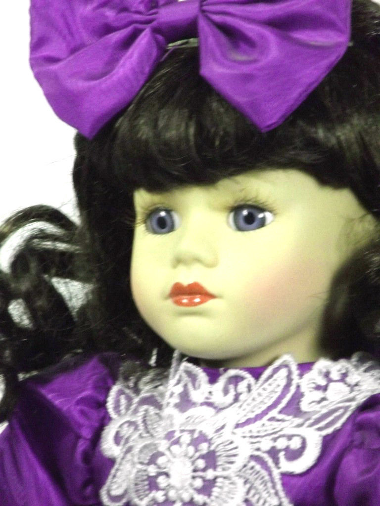(Y22B5) The Key Doll 16" Inches Porcelain Collectible Vintage Purple Dress  - £19.80 GBP