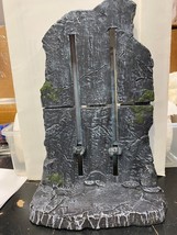 Marvel 2003 Lord Of The Rings Accessory Climbing Wall Display Base - £9.32 GBP