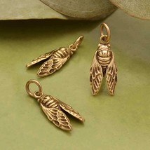 Bronze Small Cicada Charm 21x8mm - $259.15 MXN