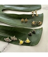 Vintage Y2k Stud Earrings Lot of 6 Gold Tone Novelty Giraffe Elephant Fl... - $277.24 MXN