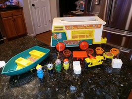Vtg Fisher Price Little People Truck Camper Boat Motorcycle #994 INCOMPLETE - £90.88 GBP