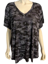 Athleta Black and Gray Camouflage Print V neck Short Sleeve T Shirt Size 3X - £26.07 GBP