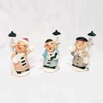 Set 3 Vintage Christmas Men Carolers Lamppost Figurine 4 3/4&quot; Japan Male Singers - £94.66 GBP