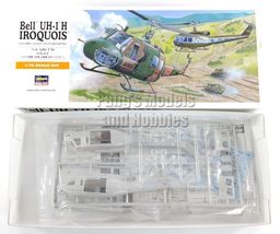 UH-1 UH-1H Iraquois - Huey Helicopter 1/72 Scale Plastic Model Kit - Has... - $459.49 MXN