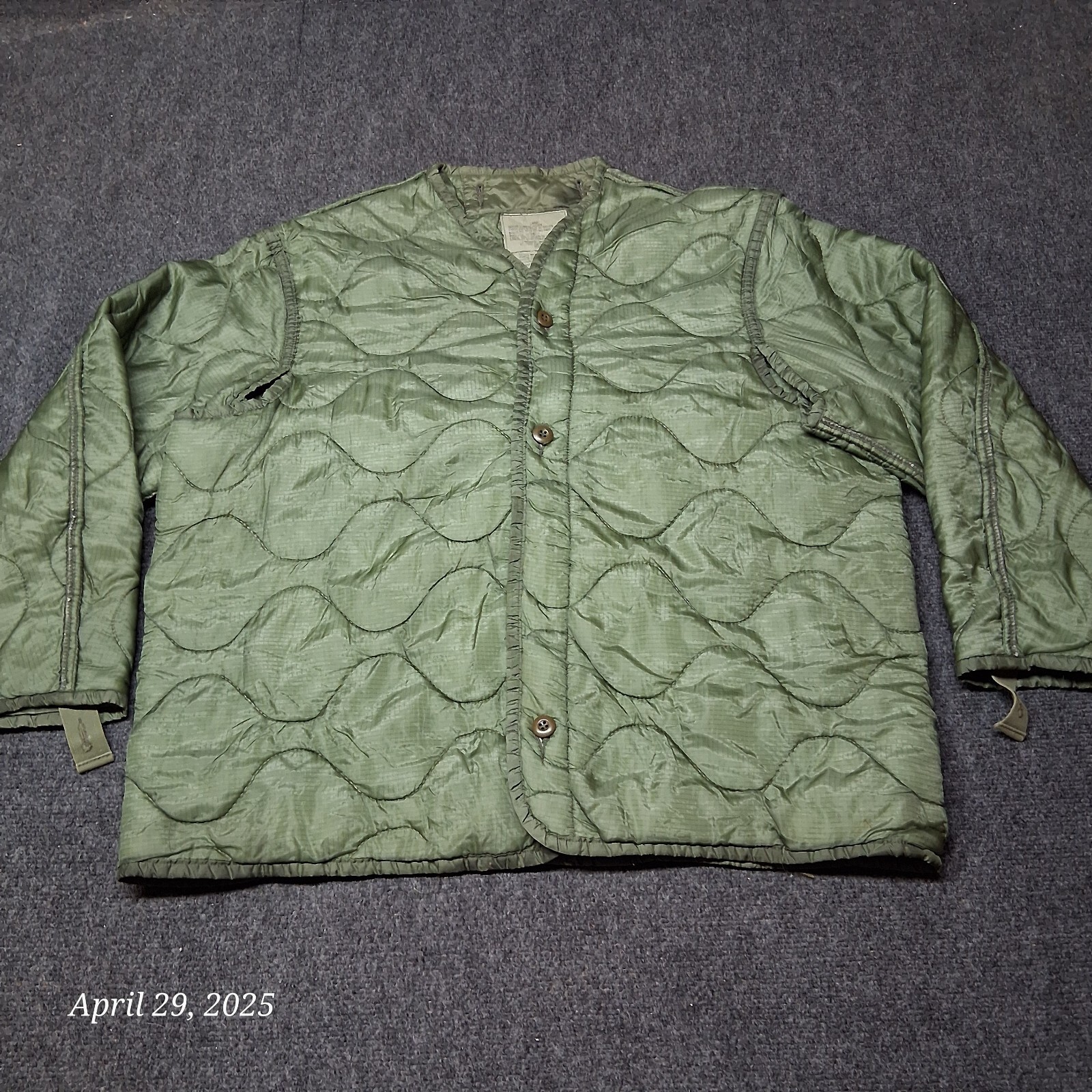US Military Genuine M65 Medium Field Jacket Liner NSN # 8415-00-782-288 - $21.59