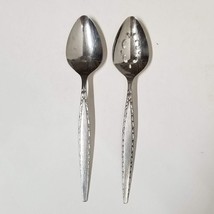 2 Oneida Community Stainless Venetia Serving Solid and Slotted Pierced Spoon - £13.31 GBP