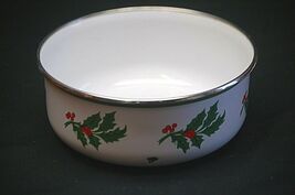 Enamelware Mixing Serving Bowl Christmas Holly &amp; Berries Kitchenware - $14.84