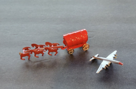 Vintage Miniature Metal Toys Covered Wagon &amp; Airplane Made in Japan - £7.07 GBP