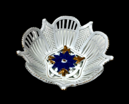 White Reticulated Lattice Bowl Applied 3D Cobalt Blue &amp; Gold Flower Center 6&quot; - £11.96 GBP