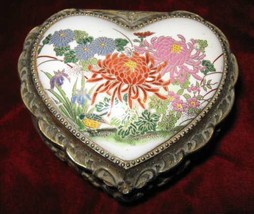 Vintage Heart Shape Porcelain Brass Music Jewelry Box Sankyo - £35.55 GBP