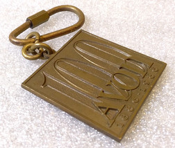 Rare Vintage Keychain ✱ 100 Years Avon Cosmetics ✱ Key Ring Porte-Clés 80´s - £11.98 GBP