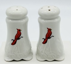 Vintage Cardinal Salt Pepper Shakers Ceramic Fort Boonesborough - £10.60 GBP