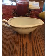 SIGNATURE COLLECTION SELECT FINE CHINA QUEEN ANNE GRAVY BOAT - $13.27 CAD
