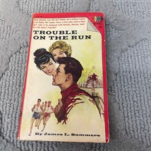 Trouble On The Run Drama Paperback Book by James L. Summers from Tempo Book 1963 - £11.18 GBP