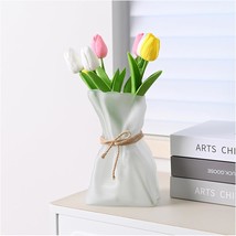Glass Vase With An Irregular Shape That Is Decorated With Flowers,, Or Gift. - £35.20 GBP
