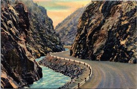 Colorado Lot of Two(2) Cliffs in Thompson Canon Linen Unposted Vintage Postcards - £7.30 GBP