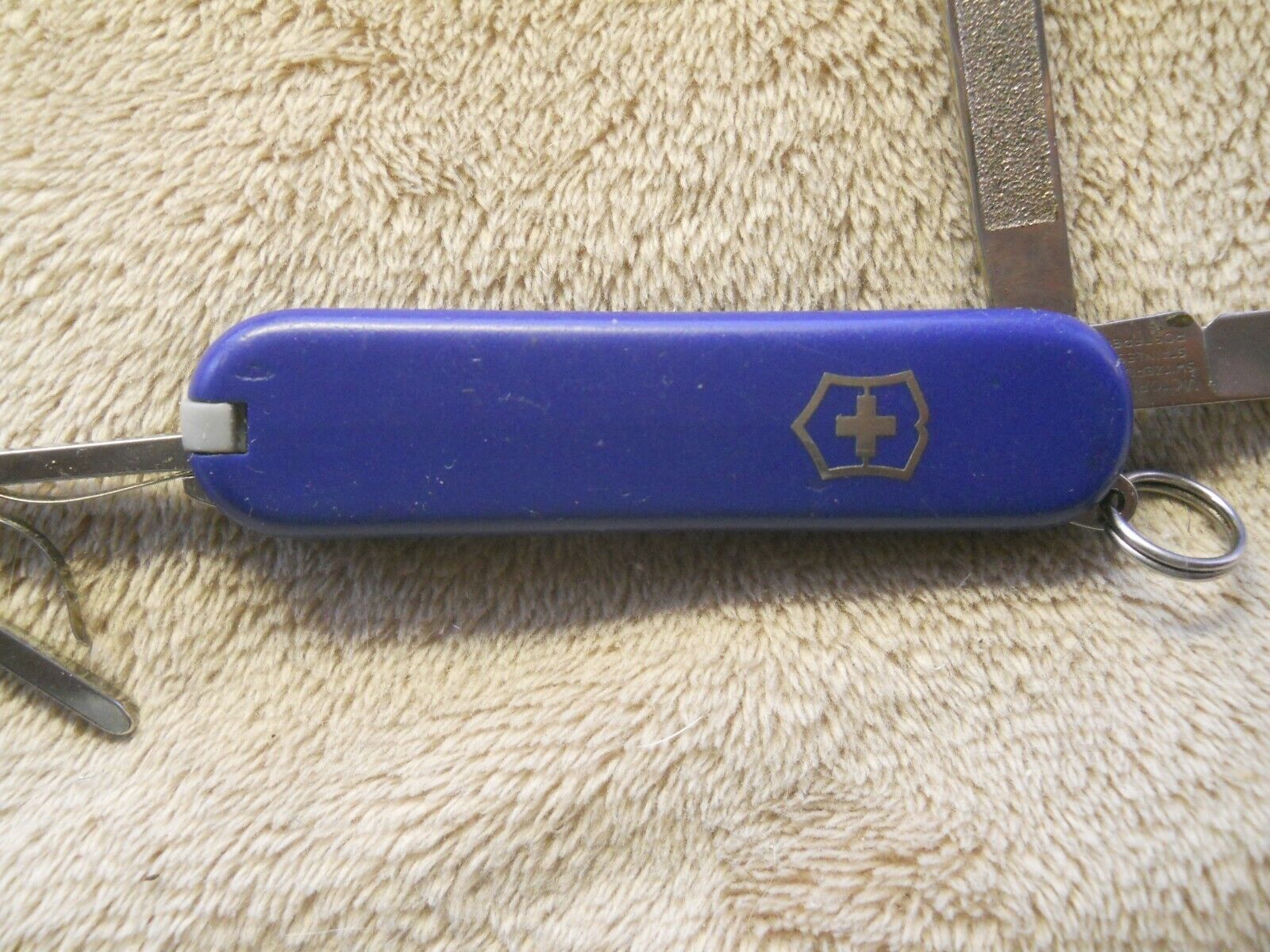 Primary image for Victorinox Classic SD Swiss Army knife in blue